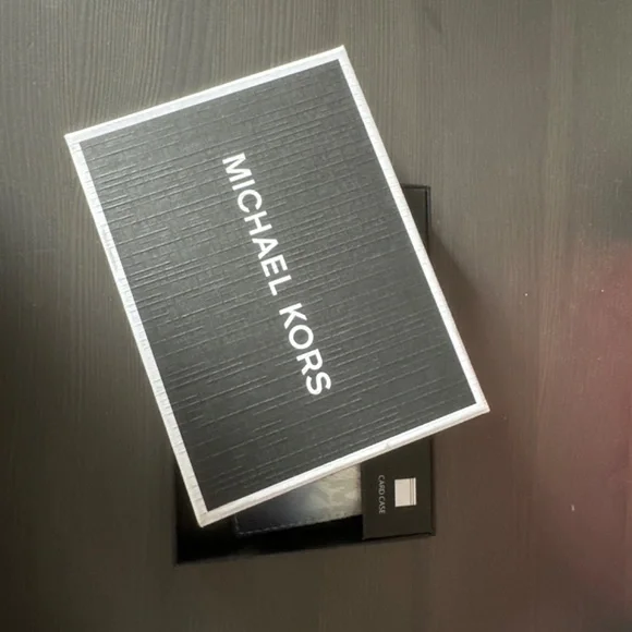 NIB Michael Kors Card Case Ombre - Picture 3 of 3